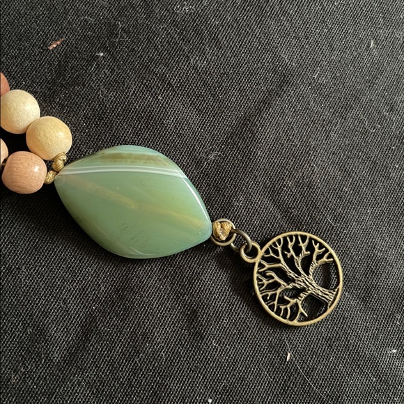 Hand assembled beaded necklace tree of life - Picture 5 of 6